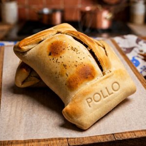 Empanada Pollo Queso
